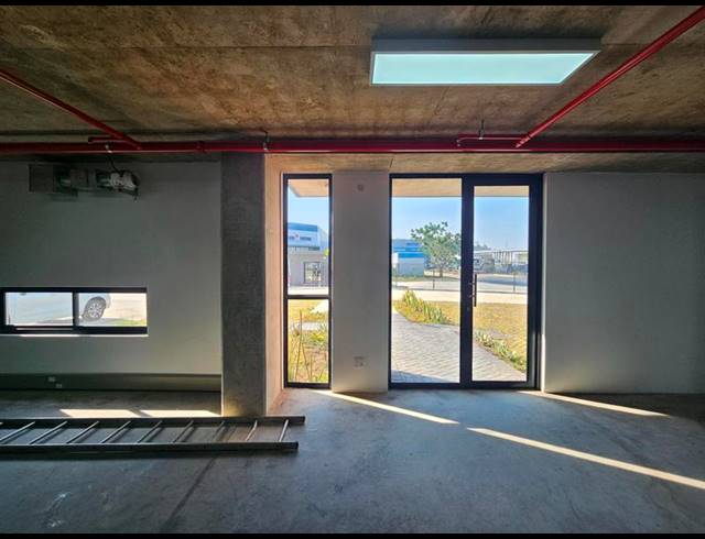 INDUSTRIAL PROPERTY TO RENT IN CORNUBIA